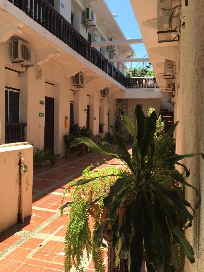 Hotel Andalucia Inn Santa Marta  Buitenkant foto