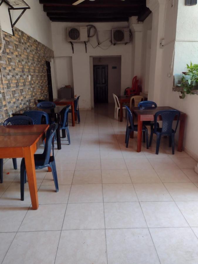 Hotel Andalucia Inn Santa Marta  Buitenkant foto